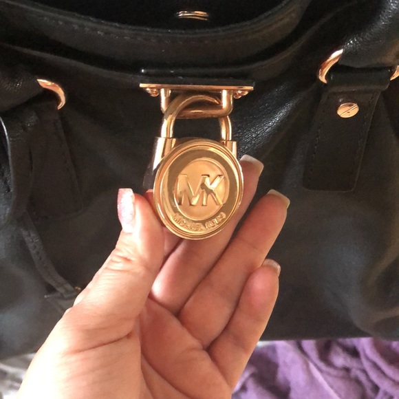 Michael Kors purse - Picture 2 of 4